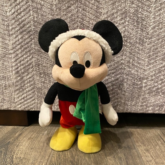 Christmas singing and dancing Minnie and Mickey - Picture 2 of 3